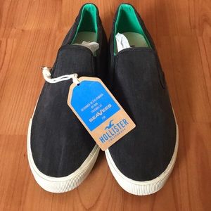New hollister men’s size 10 slip on sneakers
